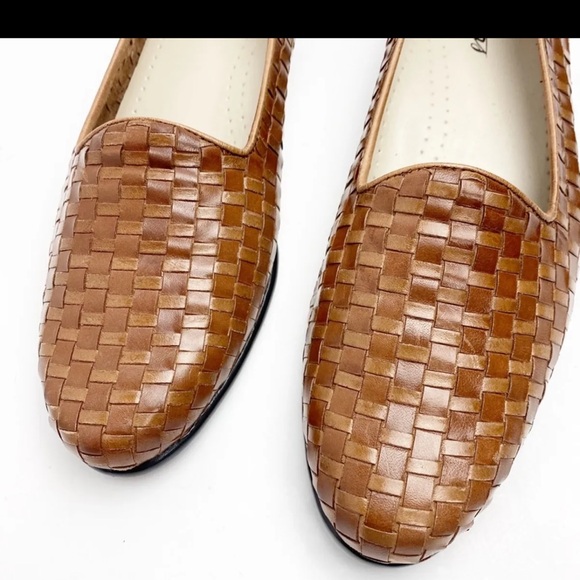 Trotters brown woven leather womens loafers. Size 9.5 SS - Picture 5 of 7